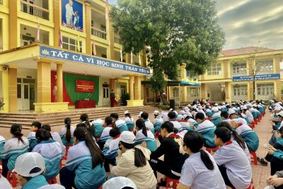 Nói chuyện truyền thống Quân đội nhân dân Việt Nam